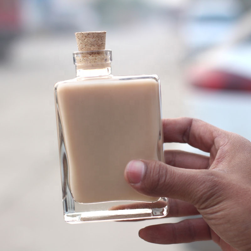 Square Glass Bottle Unique Design 300ml Screw Cap Juice Candy with Cork for Milky Tea Cold Brew Coffee Fruit Wine Acid Etch