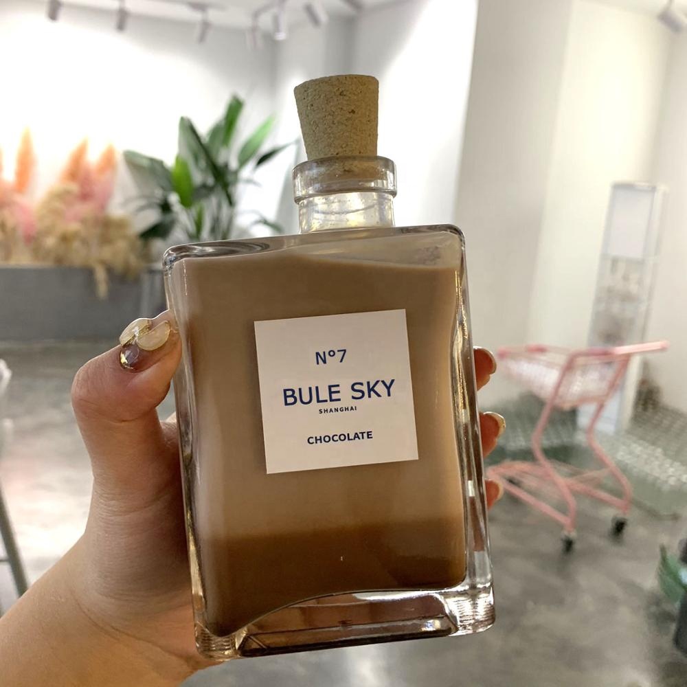 Square Glass Bottle Unique Design 300ml Screw Cap Juice Candy with Cork for Milky Tea Cold Brew Coffee Fruit Wine Acid Etch