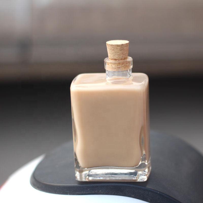 Square Glass Bottle Unique Design 300ml Screw Cap Juice Candy with Cork for Milky Tea Cold Brew Coffee Fruit Wine Acid Etch
