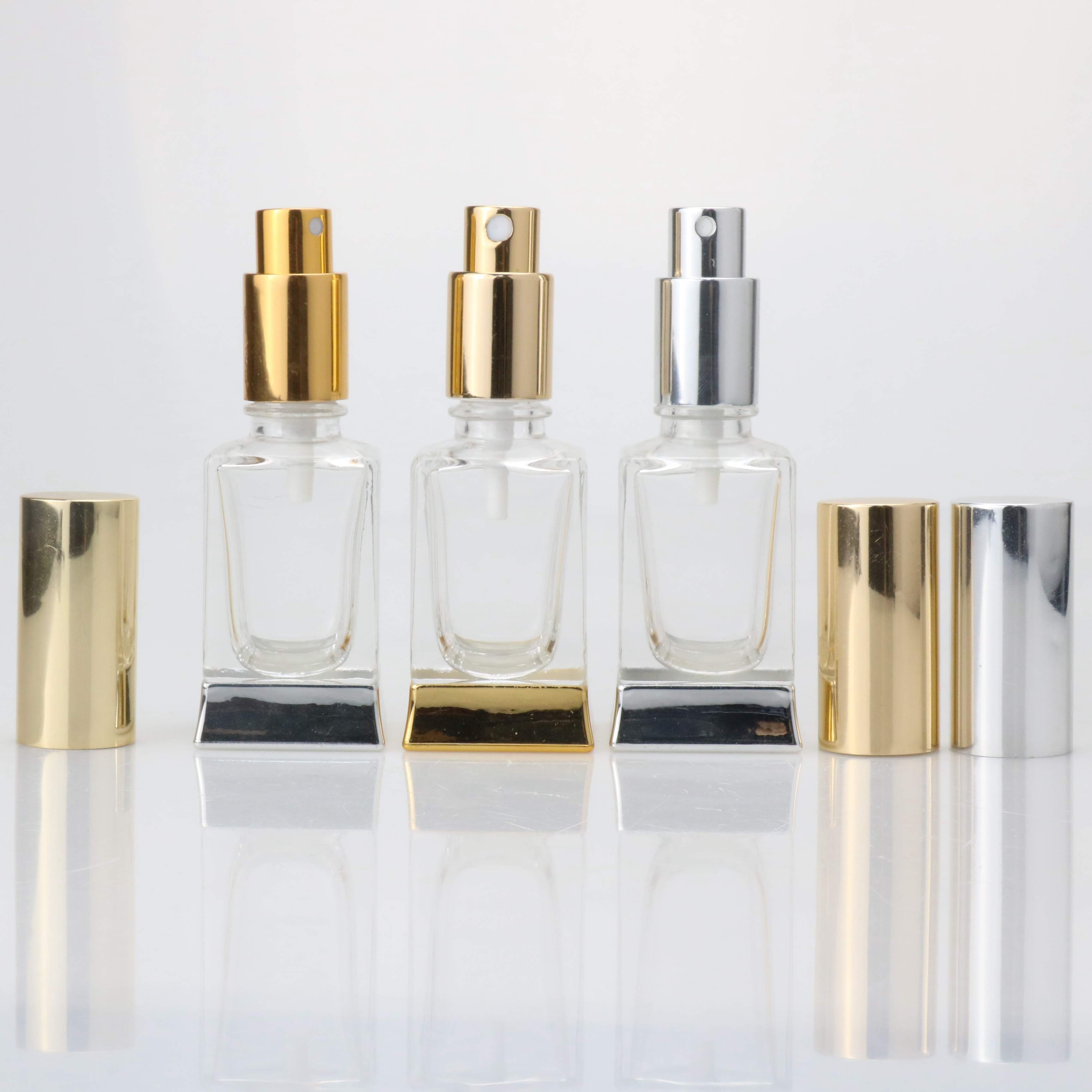 Square Perfume Bottle Glass 25Ml Clear Frosted Spray Aluminum Cap Glass Bottles For Perfumes In China