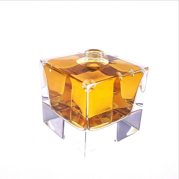 Square Rectangle Empty Clear 50ml Perfume Glass Bottle with Round Black Cap