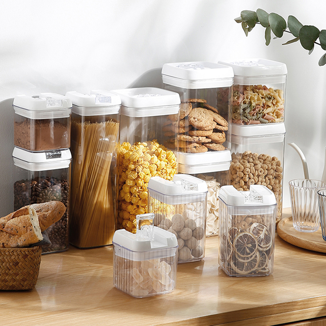 Square/Round plastic clear packaging bottles jars food grade jam airless clip cookie jar with Easy Locked lids in bulk