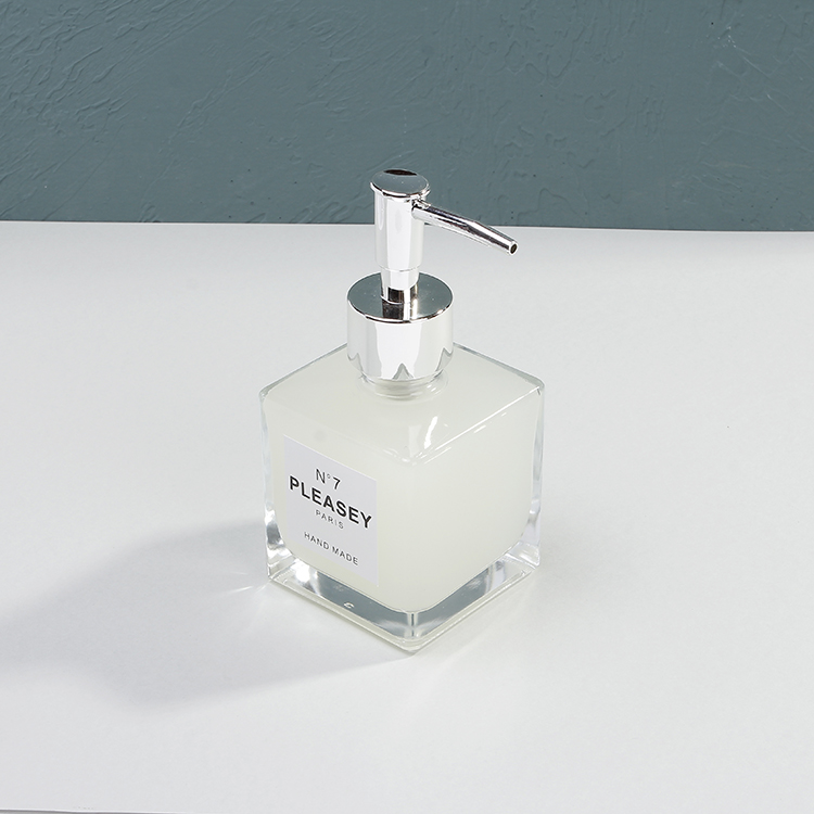 Square Shape Empty Hand Soap Glass Bottle For Sanitizer Shampoo Glass Bottle With Lotion Dispenser