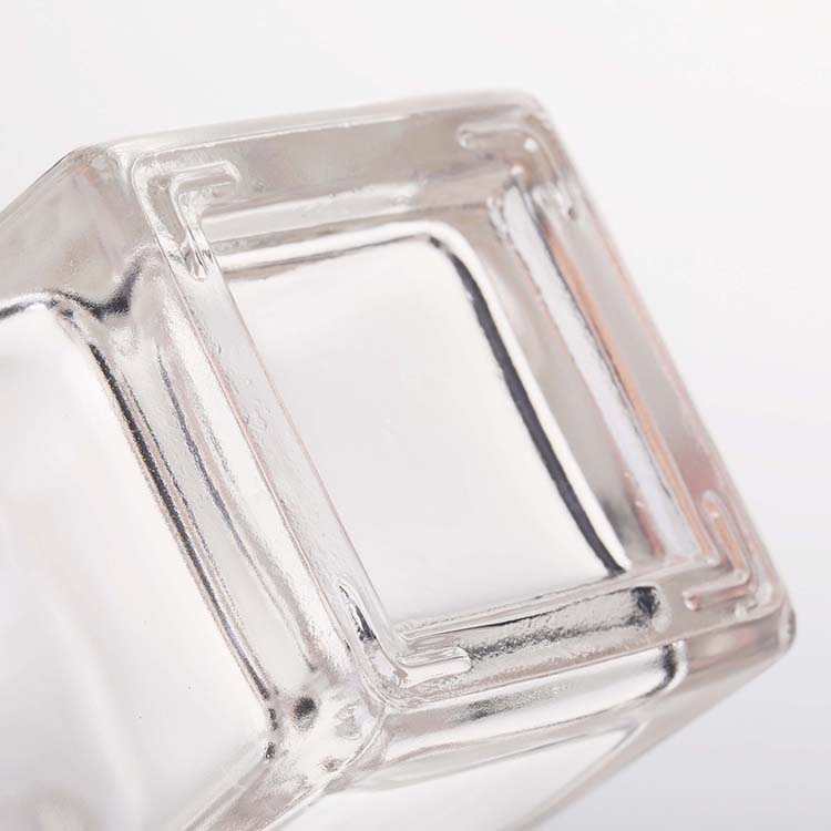 Square Shape Heavy Base Glass Mini Spirits Glass Whisky Bottle Glass BBQ Sauce Bottle With Wood Cork