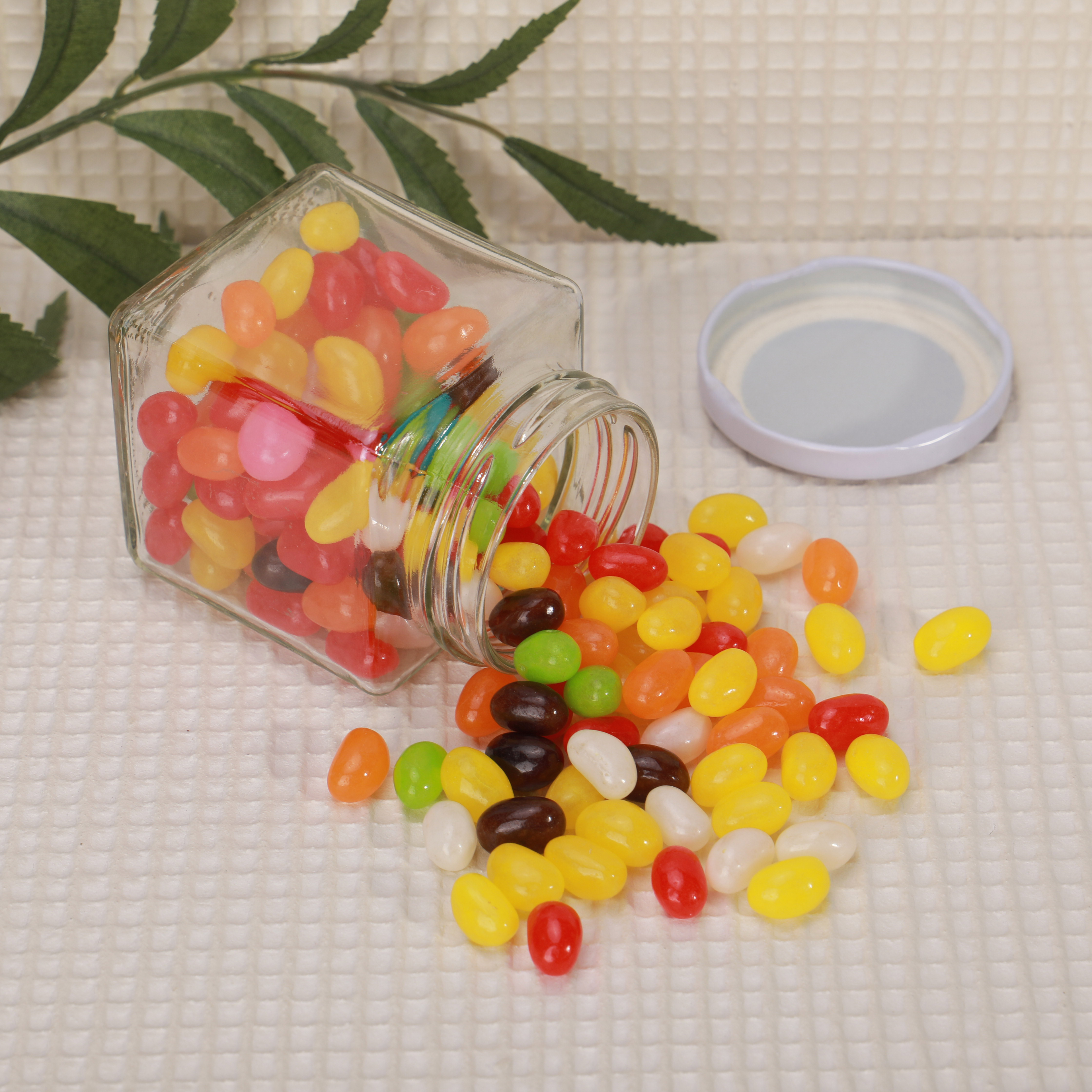 Square glass jar with discontinuous screw white aluminum lids for candy / dry food / pickles