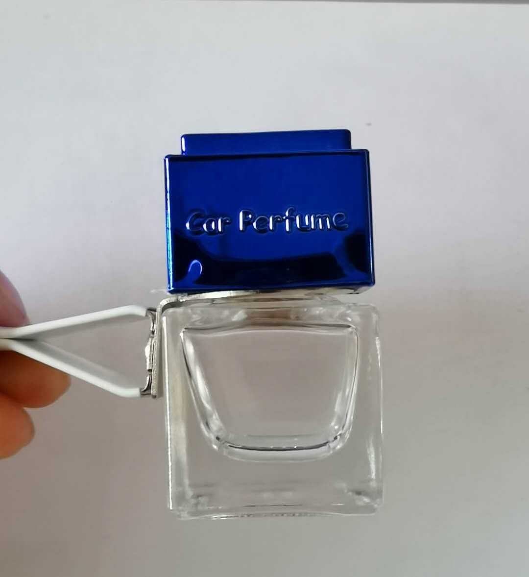 Square-shape 6ml glass bottle air freshener car perfume hanging with string car perfume Glass Empty Bottle Outlet Vent Clip
