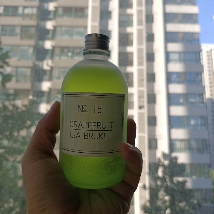 Stock 500ml Boston round bubble teamilk tea kombucha beverage glass bottle with cap