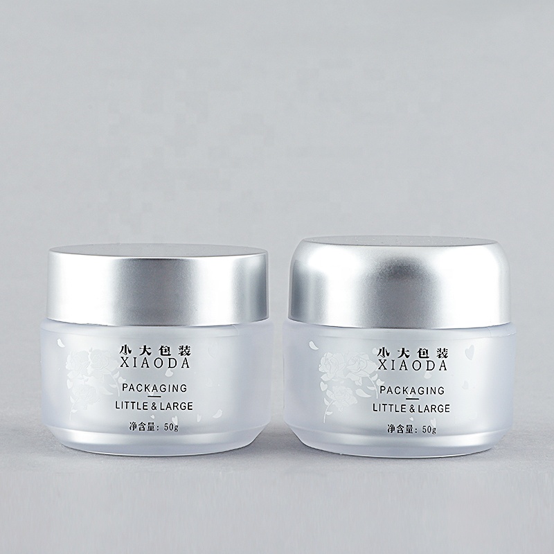 Stock Luxury PET Plastic Face Lotion 50g Container Cosmetic Cream Jar
