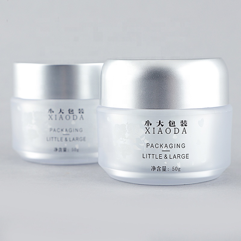 Stock Luxury PET Plastic Face Lotion 50g Container Cosmetic Cream Jar