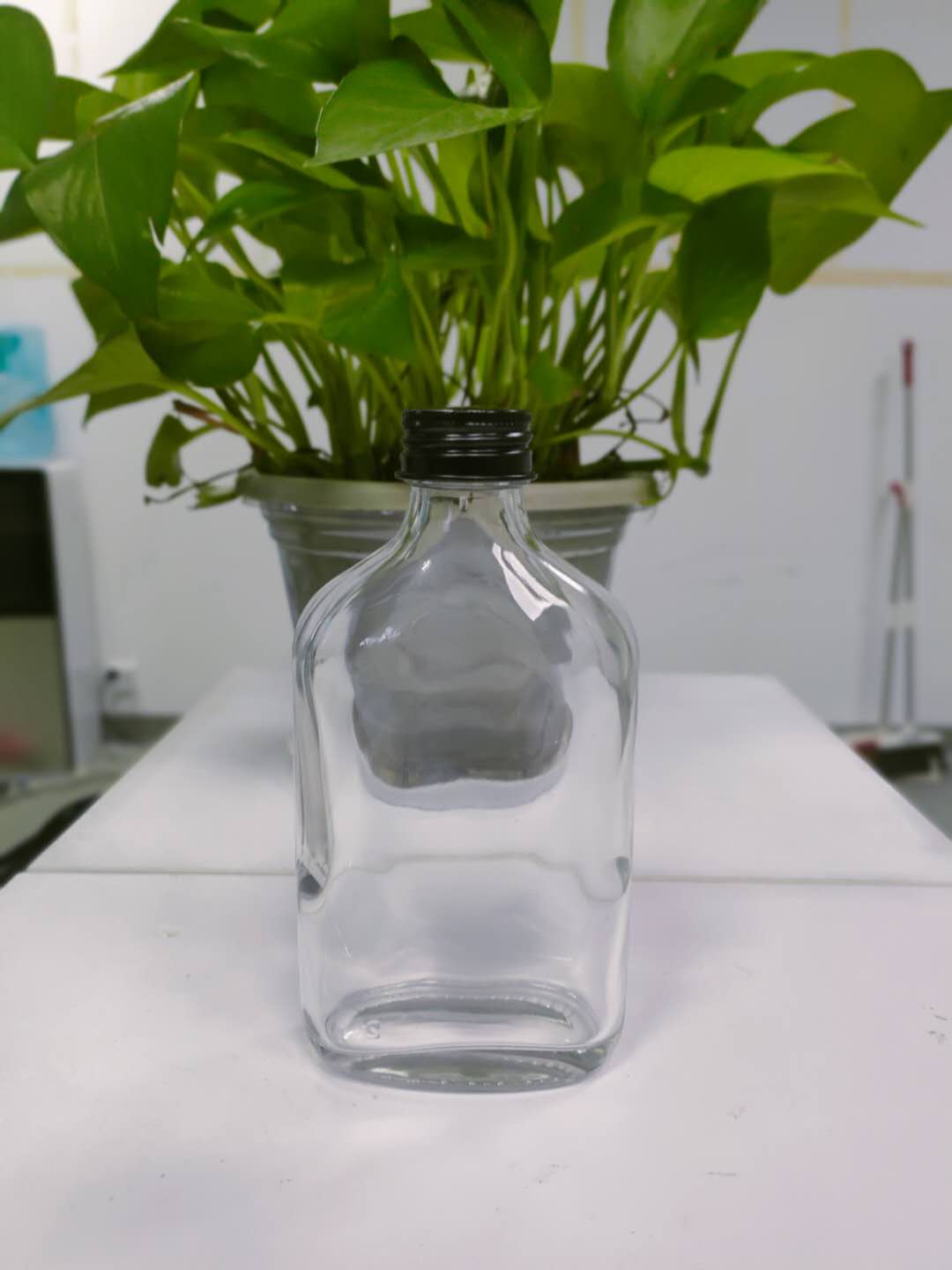 Stocked 100cl 150ml 200ml 250cl Travel small Glass Flask Liquor Bottle whiskey bottle