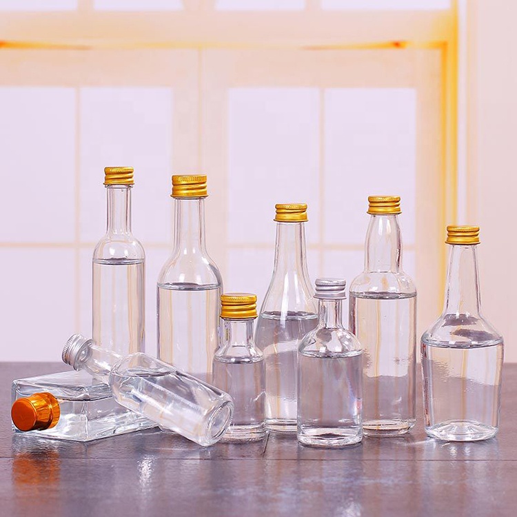 Stocked 30ml Sample Gift Bottle Mini Wine Liquor Bottle With Screw Lids