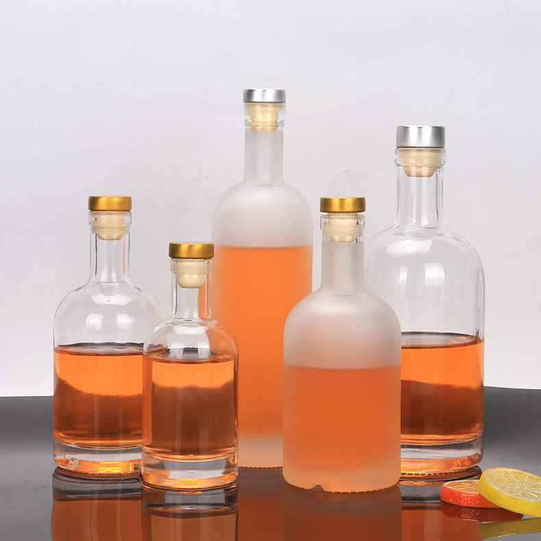 Stocked factory direct sale 1000ml 750ml 500ml liquor bottles vodka glass bottle with cork top lid