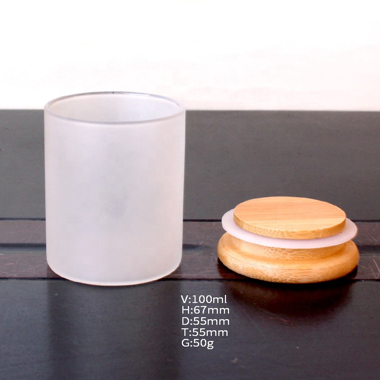 Straight empty round 100ml frosted borosilicate glass storage jar for candy food with bamboo lid