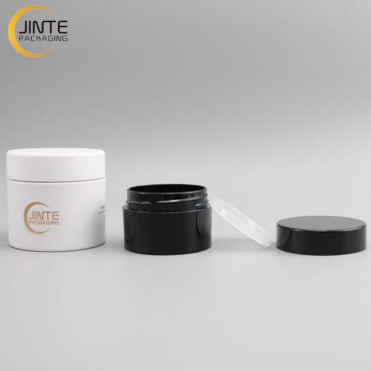 Superably Popular Plastic Container Packaging Black White Jars Custom 2oz PowderJars