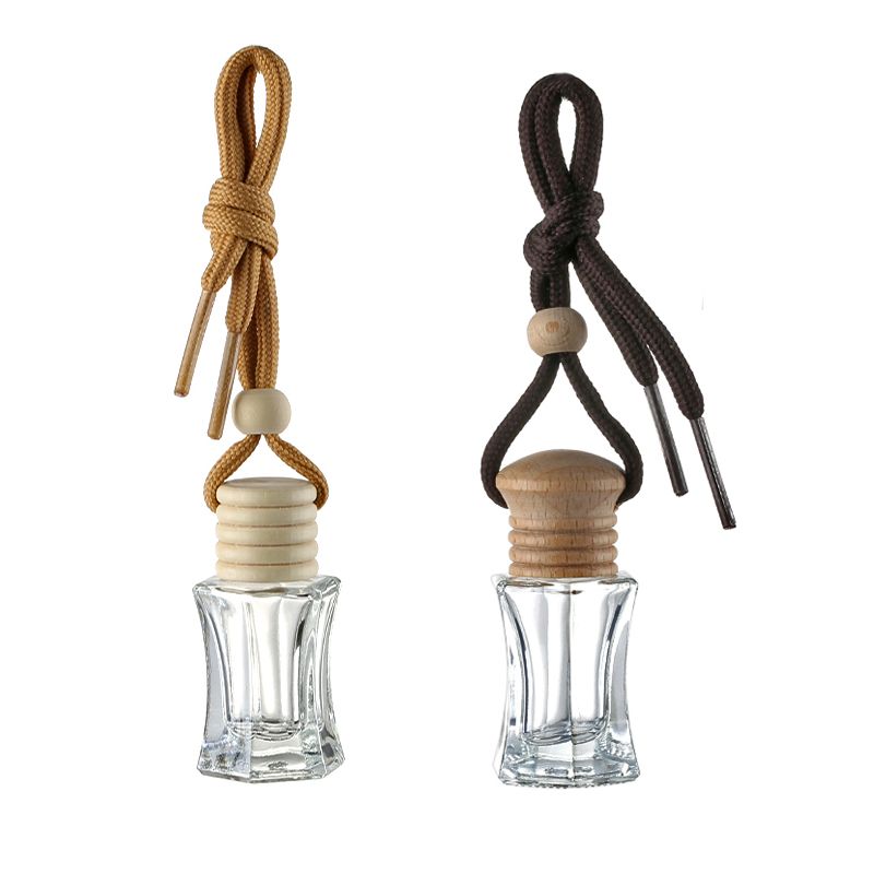 Suspended car perfume bottles with wooden hat lanyard can give air fresheners.