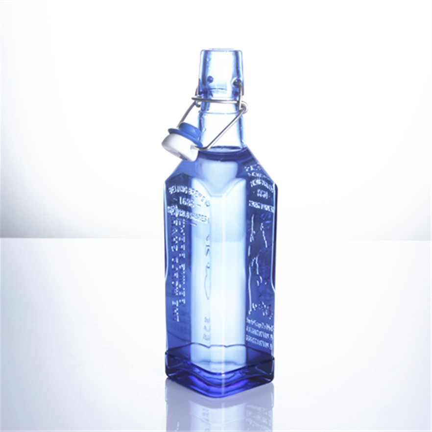 Swing cap 500ml 750ml transparent square engraved spirits beverage glass bottles