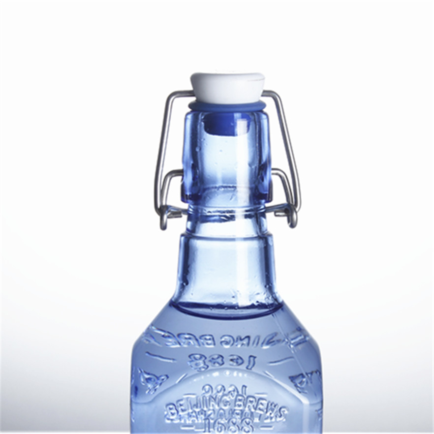 Swing cap 500ml 750ml transparent square engraved spirits beverage glass bottles