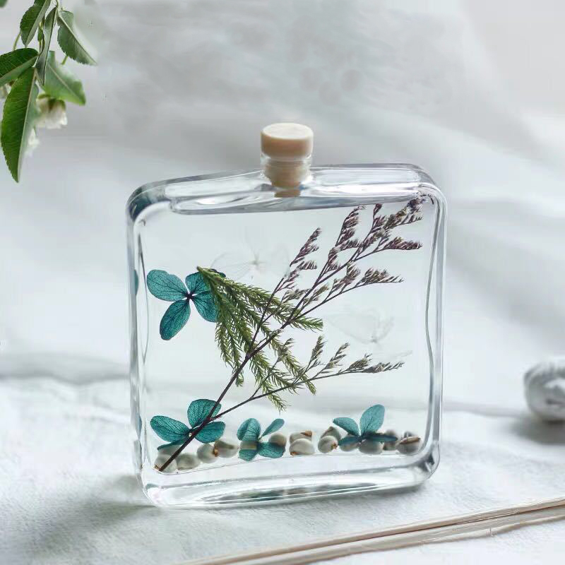 The new aroma diffuser reed glass bottle factory direct sale crimp bottle with rattan sticks