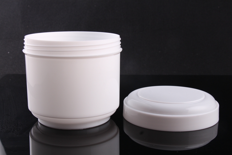 The new screw top cover packaging white cosmetic jar, cream bottle for body lotion