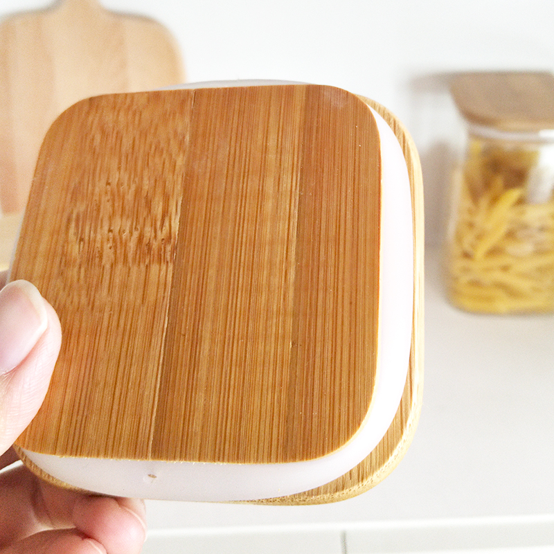 The square bamboo wood lid glass storage jar be used as a water cup