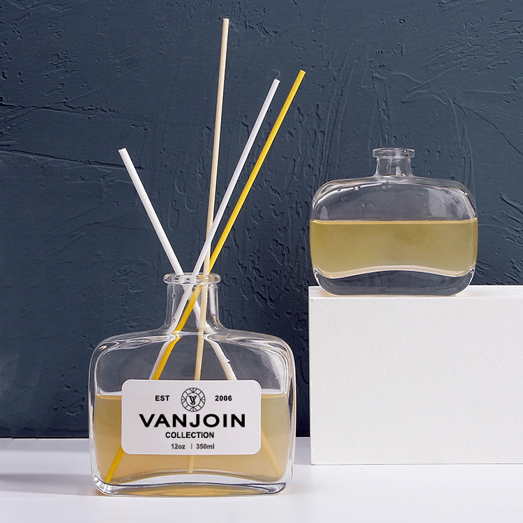 Thick 200ml 350ml Wide Rectangle Clear Reed Diffuser Bottle With Shiny Gold Wadded Cap Wooden Cork And Rattan Stick