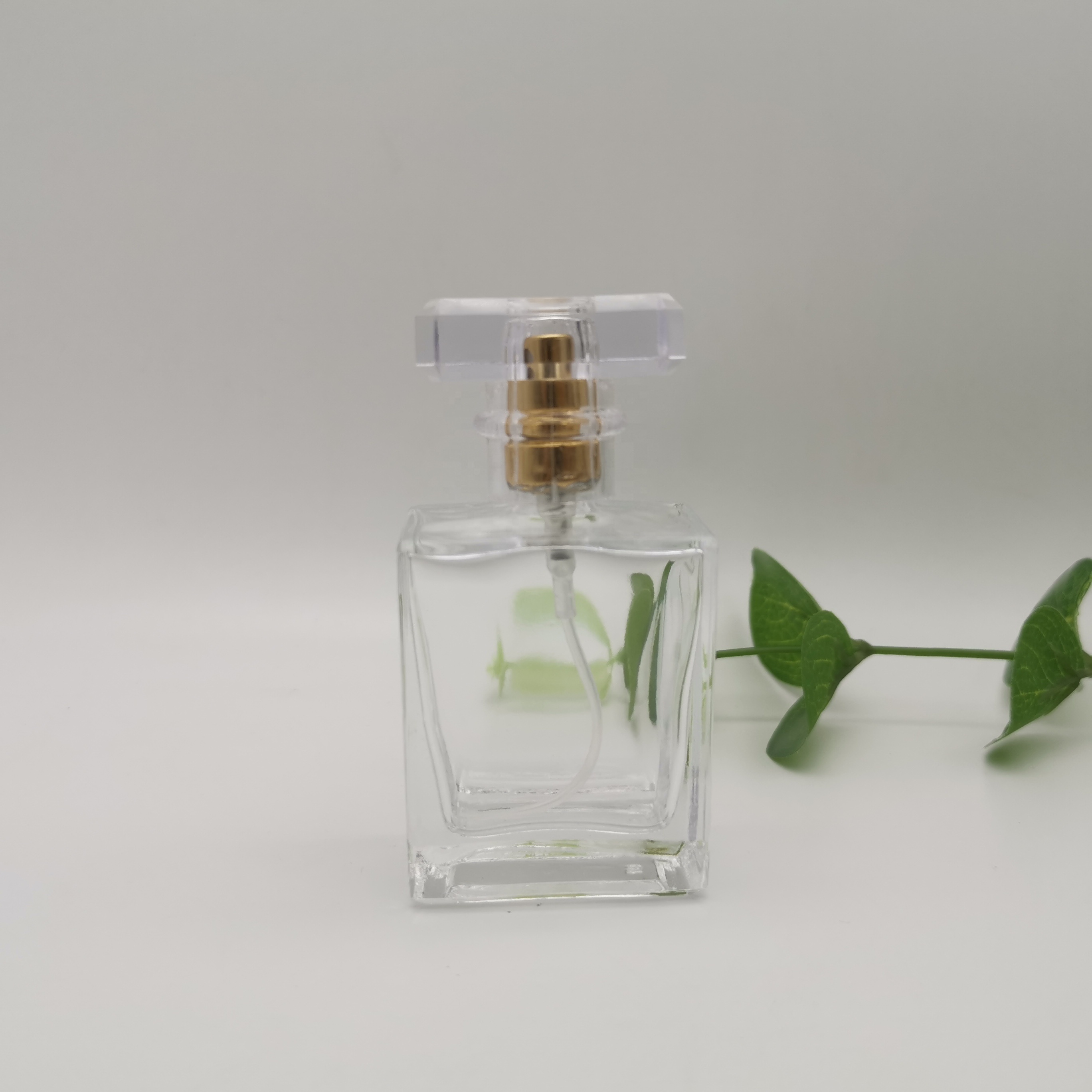Top Quality Best Sellling Square Clear Perfume Bottle Spray Wholesale Made In China