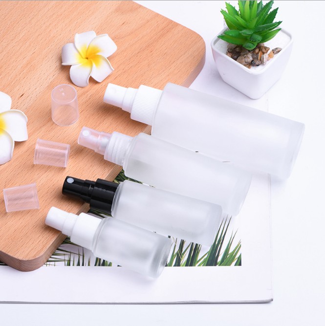 Top quality 100ml cosmetic toner fine mist spray bottle glass frosted perfume bottle