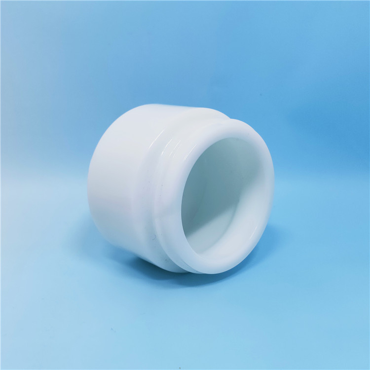 Top quality cosmetics packing porcelain cosmetic jar 20 ml with gold lid