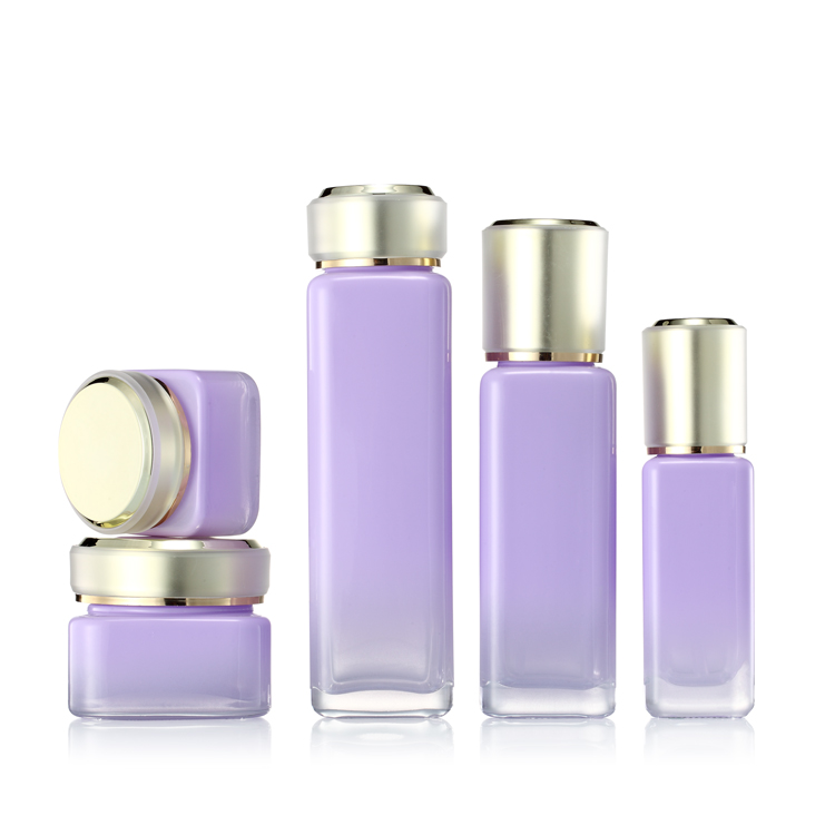 Top quality luxury cosmetic glass bottle set