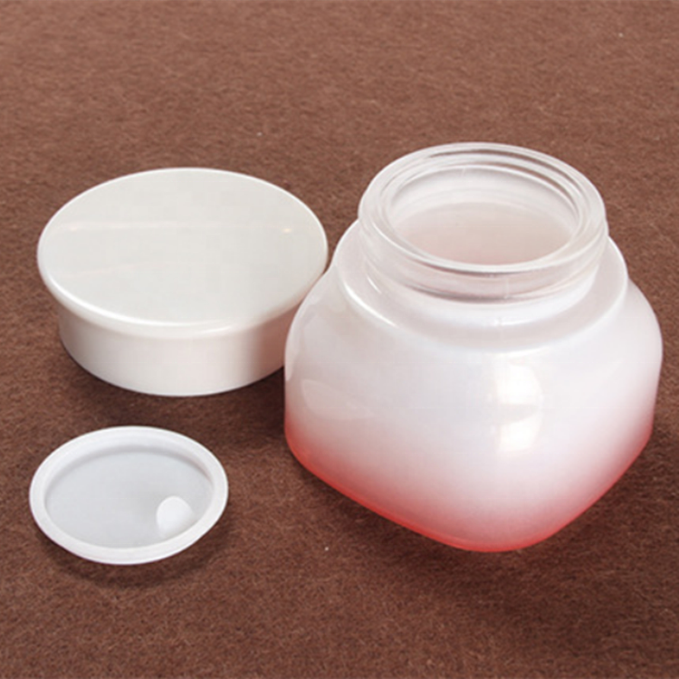 Top quality luxury pink cosmetic glass bottle set