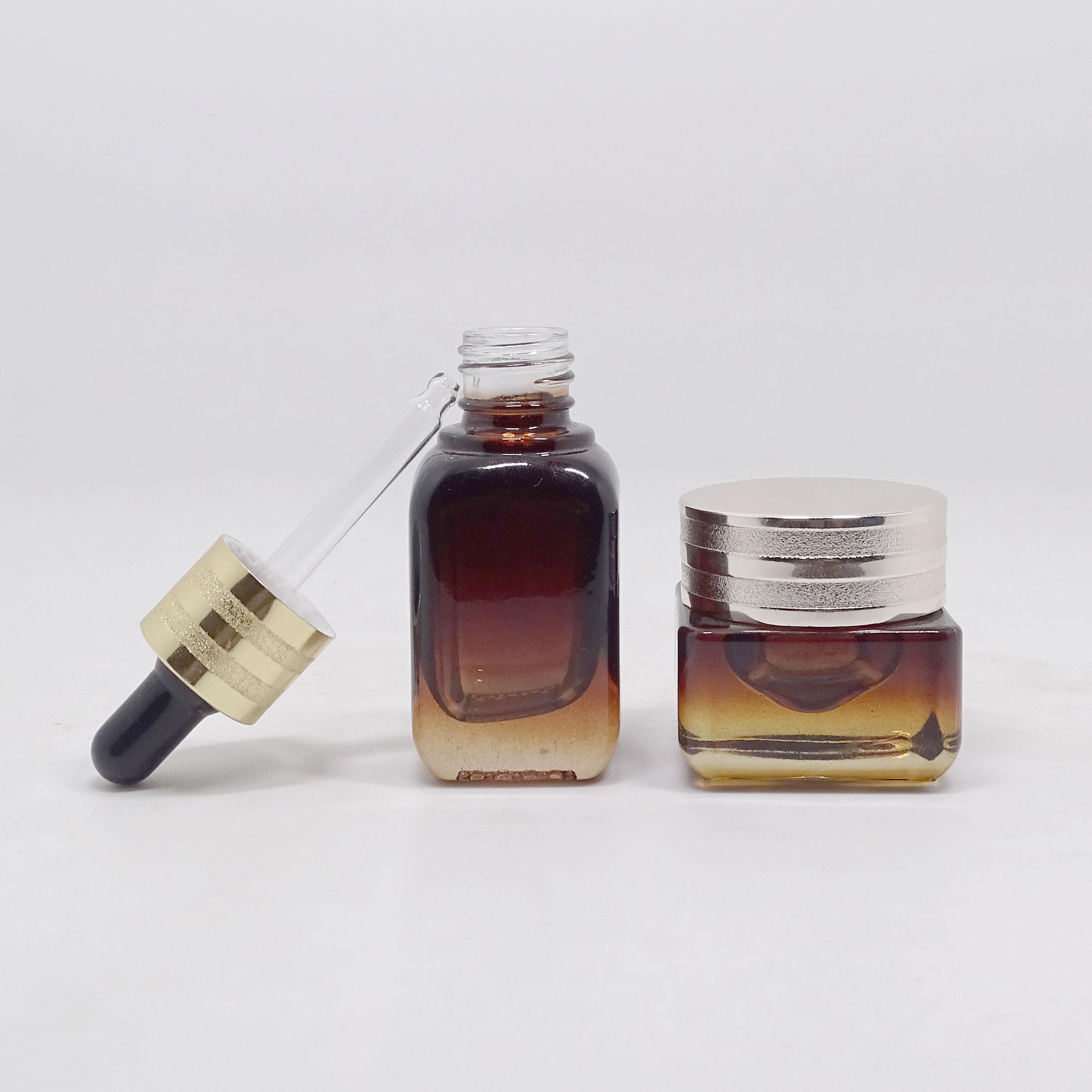 Translucent Brown Refillable Cosmetic Cream Containers 100g Amber Glass Jar for Body Scrub