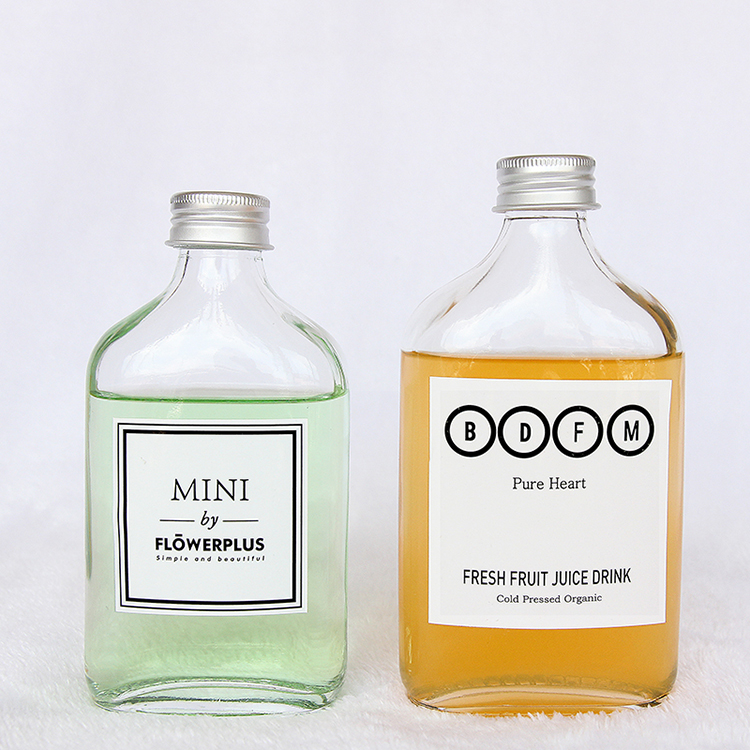 Transparent 350ml flat square glass flask bottle, flat liquor bottle