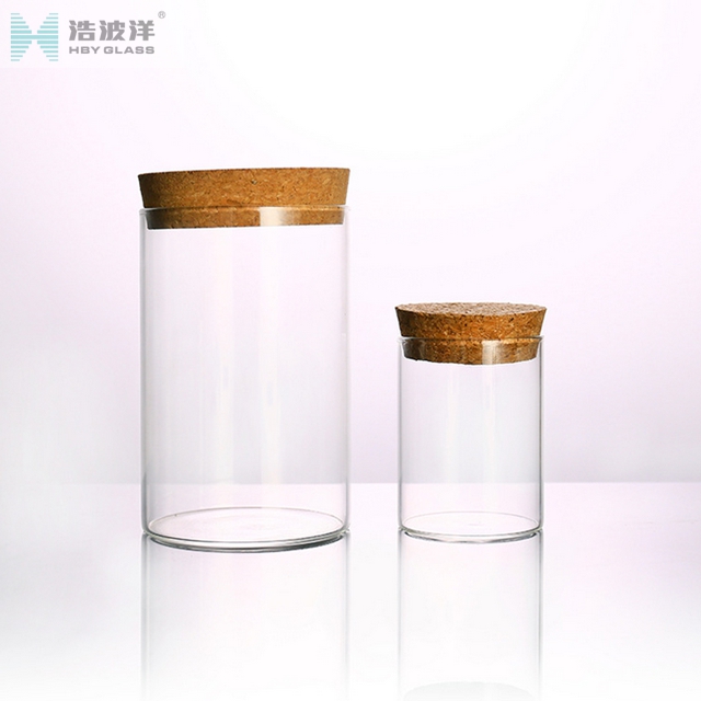 Transparent 600ml borosilicate glass jar with cork