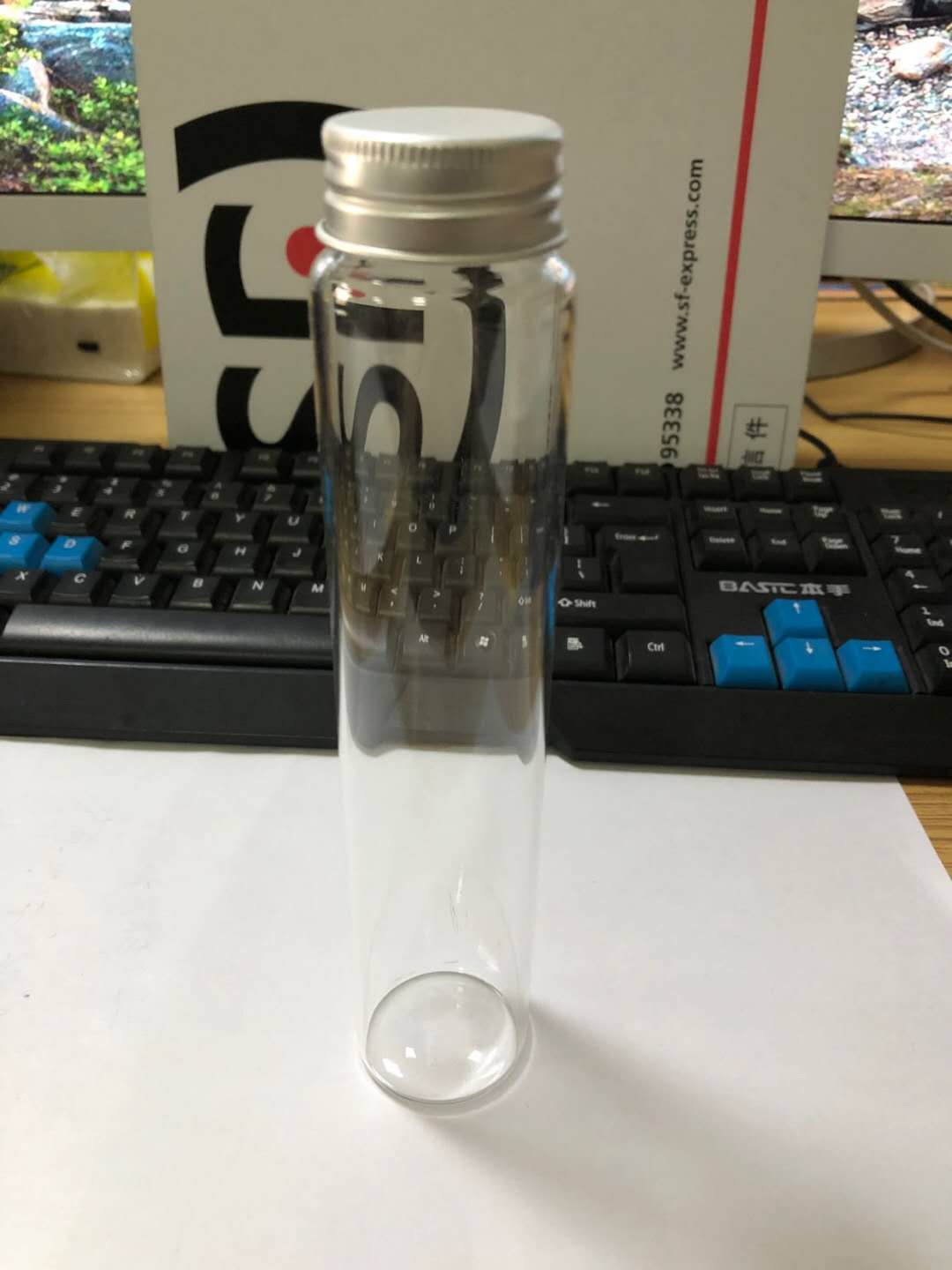 Transparent Airtight Glass Jar Round Storage Glass Luxury Jar Storage Kitchen Glass Jars Storage Bottles With Screw Caps