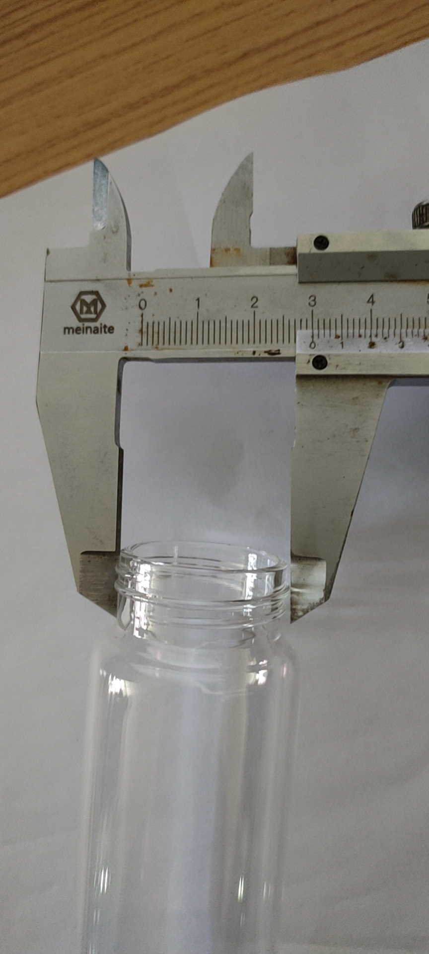 Transparent Airtight Glass Jar Round Storage Glass Luxury Jar Storage Kitchen Glass Jars Storage Bottles With Screw Caps