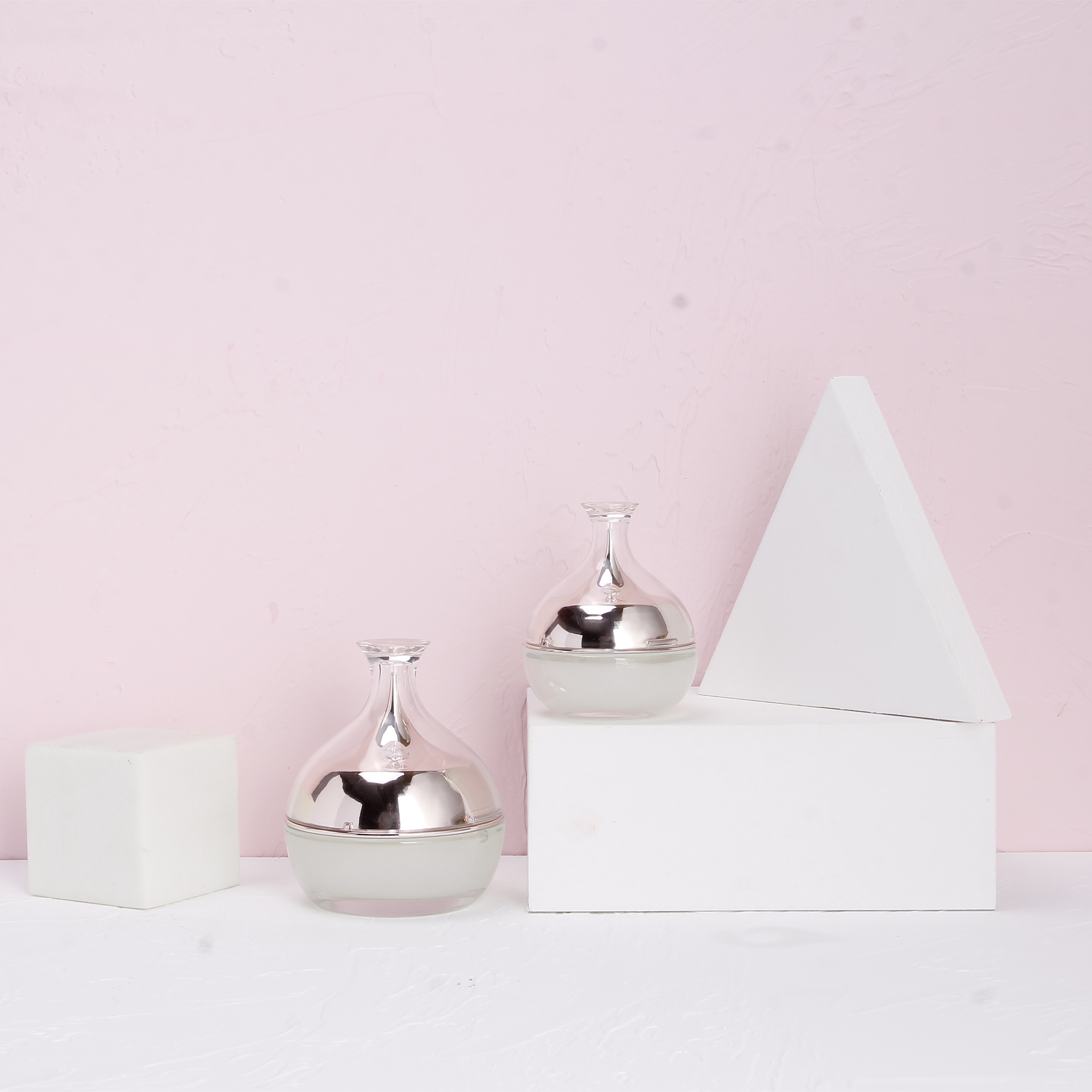 Transparent Cosmetic Bottle Essential Oil Face Glass Dropper Bottle With Silver Cover