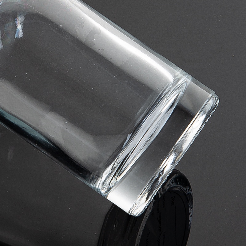 Transparent Thick Bottom Personalized Empty 500ml 1000ml Glass Vodka Bottle 750ml for Liquor with Stopper