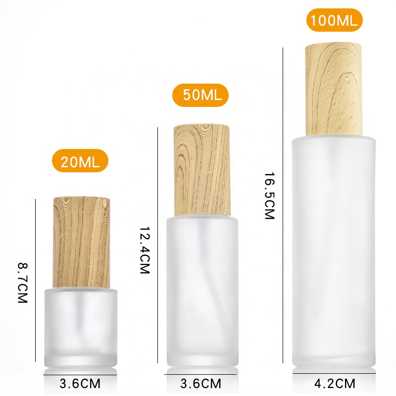 Transparent frosted glass spray bottle with bamboo lid