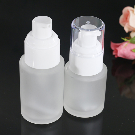 Transparent round pressed liquid foundation bottle emulsion packaging glass bottle