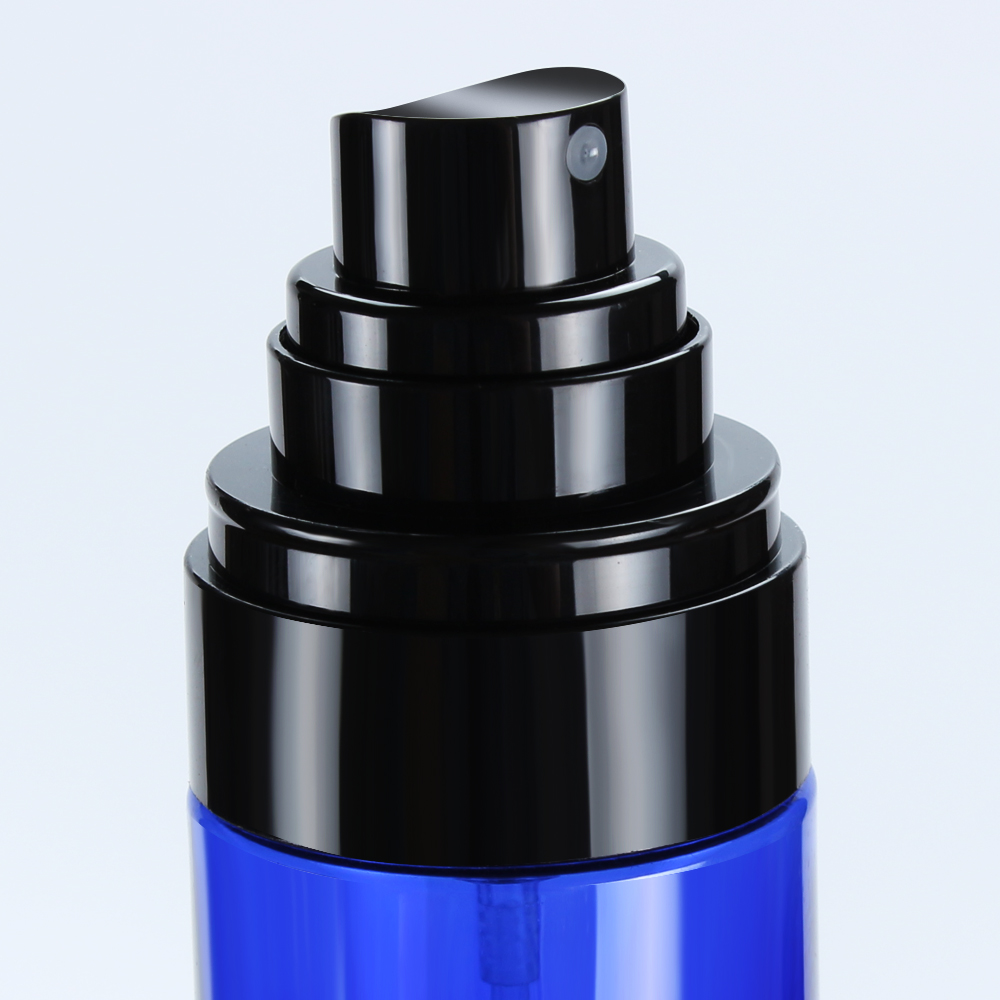 Trigger spray cleaning / plastic water bottles
