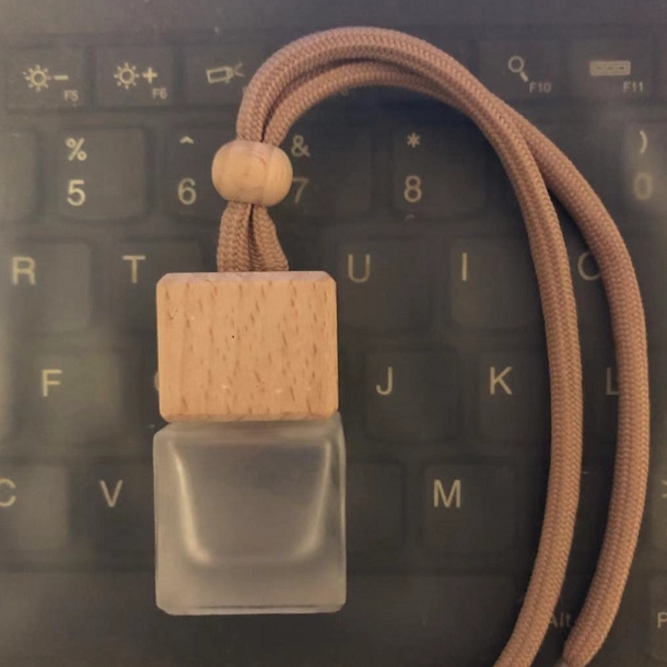 Tubular frosted hanging diffuse car bottles square car bottle