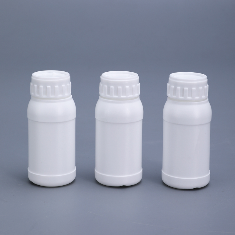 UMETASS Customized Wholesale 20ML mini EVOH COEX Plastic Pesticide pills storage Chemical liquid Reagent Bottles supplier