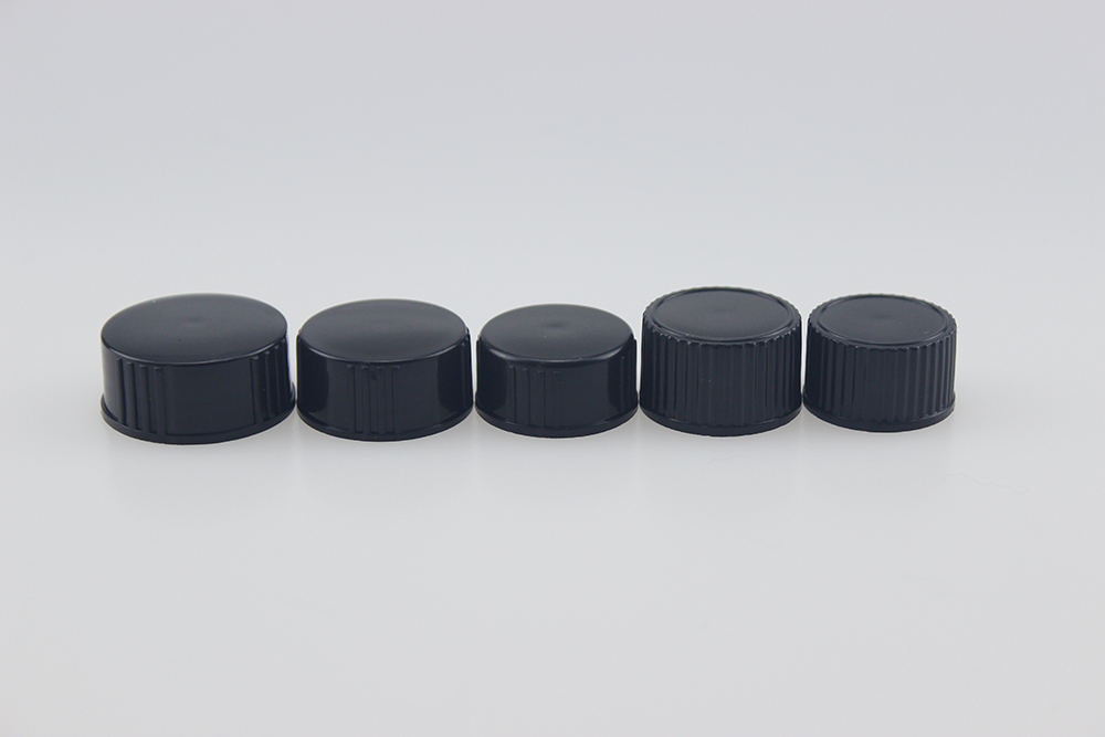 UV protection chemical cosmetic perfume material euro round bottles with ribble black Phenolic lined cone cap