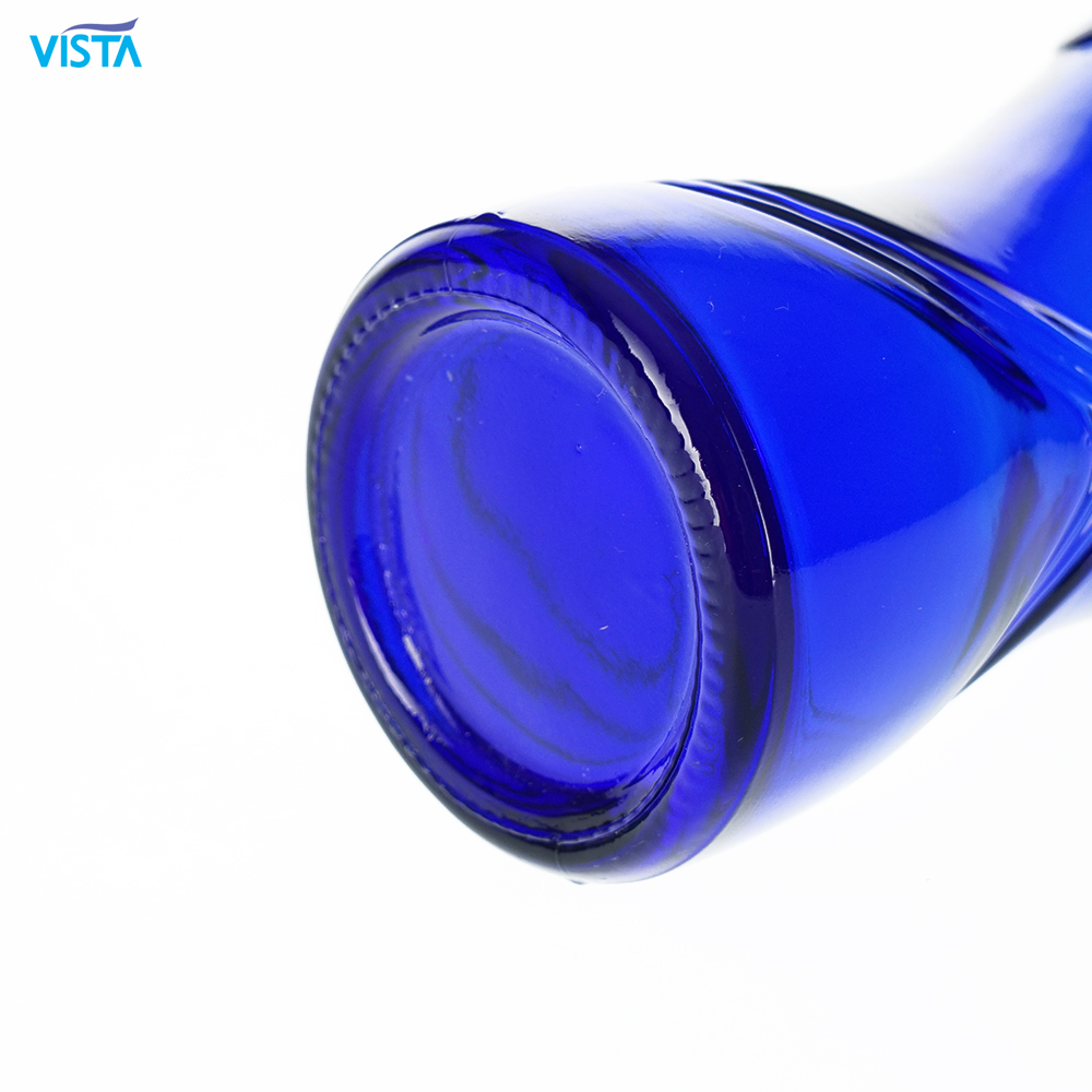 Unique Creative Empty Gourd-shaped 750ml Glass Wine Bottle Special Appearance Glass Bottle For Liquor with guala top