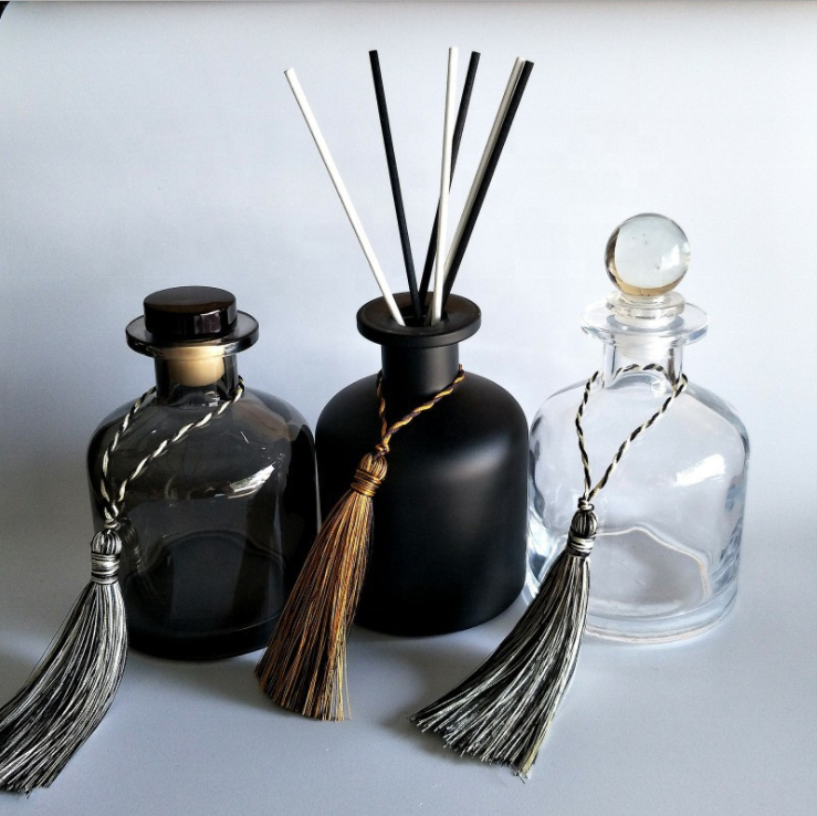 Unique Design 150ml / 250ml Luxury Matte Black Reed Diffuser Glass Bottle Aromatherapy Bottle