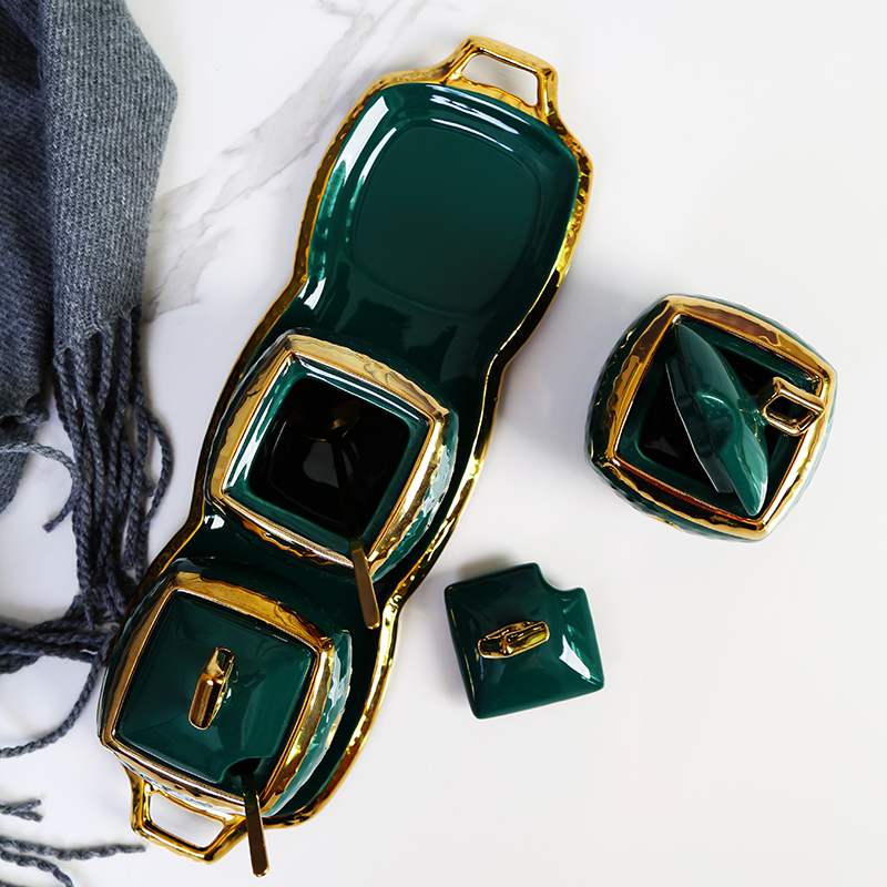 Unique Design Hot Sale Retro luxury ceramic jar spices with spoon square