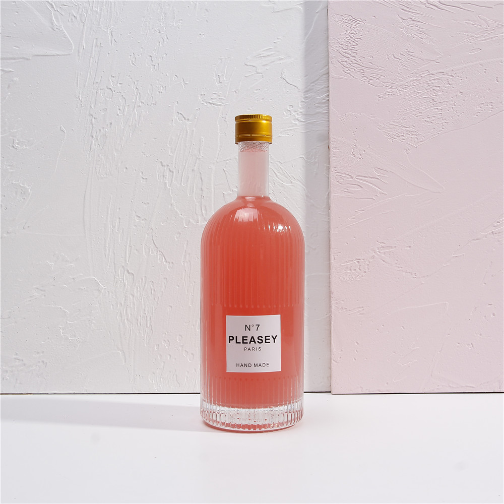 Unique Empty Clear 500ml Ribbed Wine Bottles Round Glass Gin Bottle With Cork