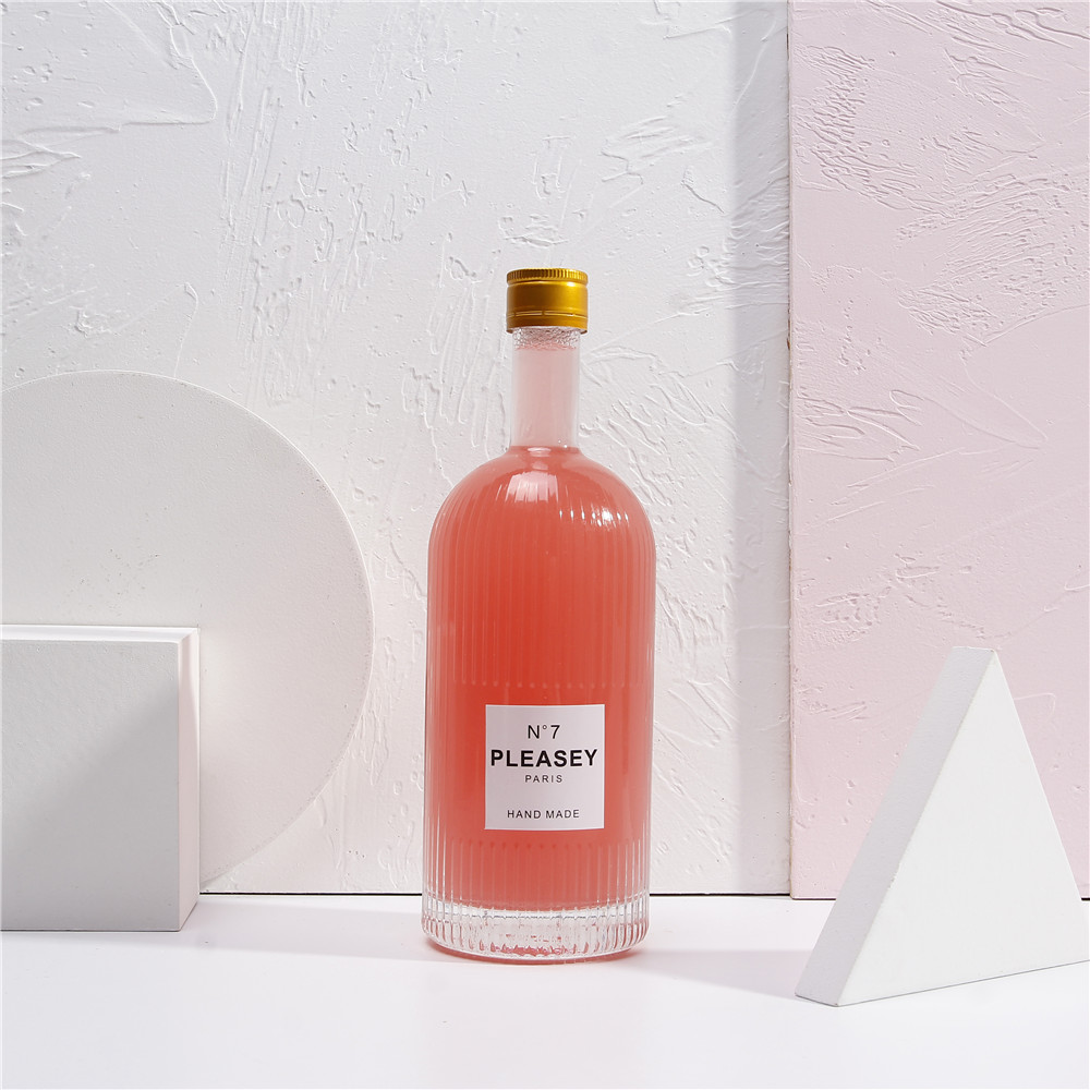 Unique Empty Clear 500ml Ribbed Wine Bottles Round Glass Gin Bottle With Cork