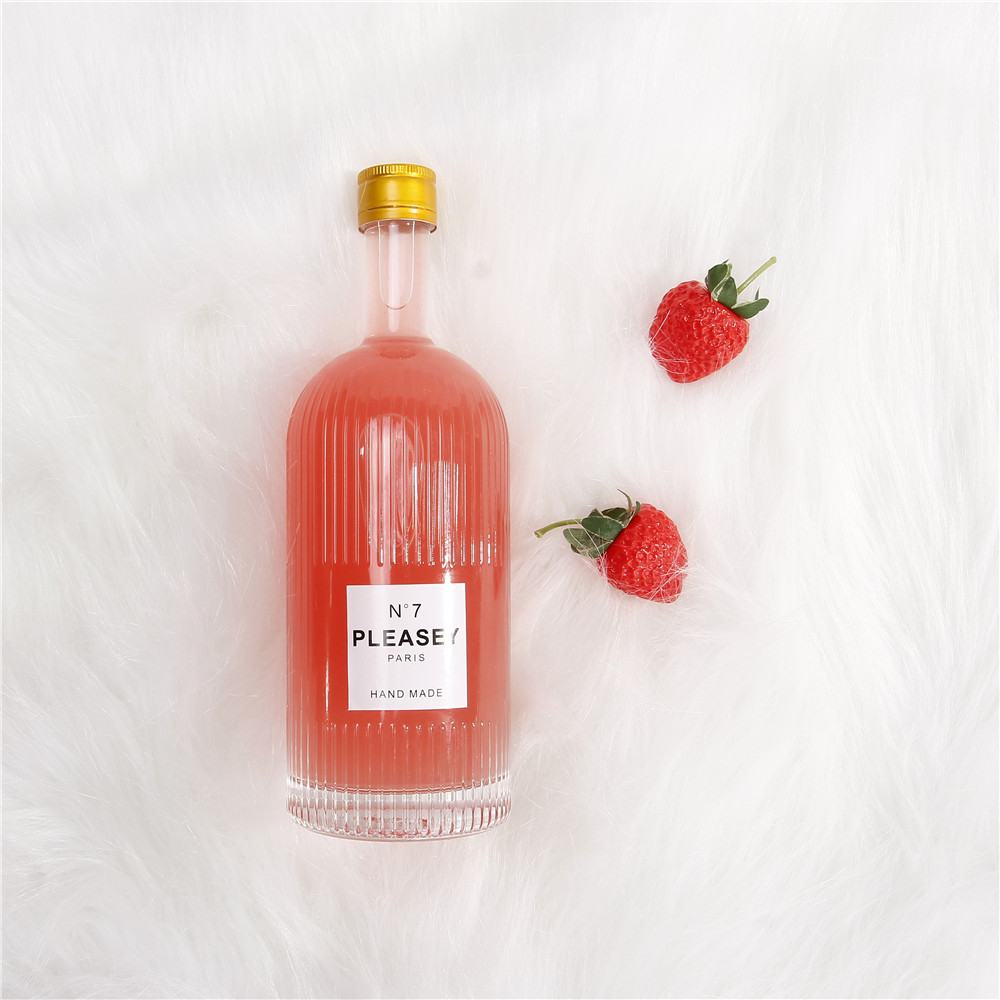 Unique Empty Clear 500ml Ribbed Wine Bottles Round Glass Gin Bottle With Cork