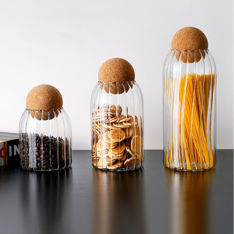 Unique Storage Round High Borosilicate Home Good Hand Blown Glass Jar with Cork Lid